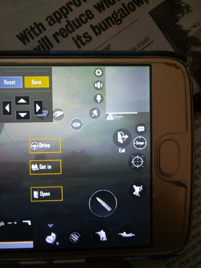 pubg control codes cannot apply Android phone and iPhone side by side showing different PUBG layouts